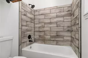 736 Bluebonnet St, Mexia, TX 76667 - Photo 10