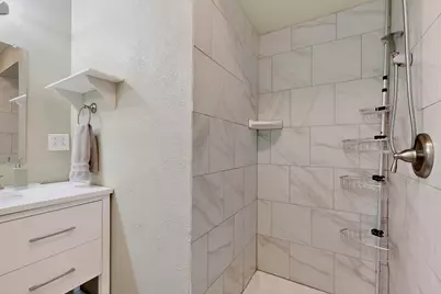 2107 Rockwood Drive, Carrollton, TX 75007 - Photo 26