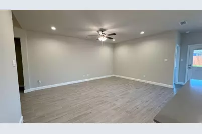 432 Pickett Creek Drive, Fort Worth, TX 76008 - Photo 4