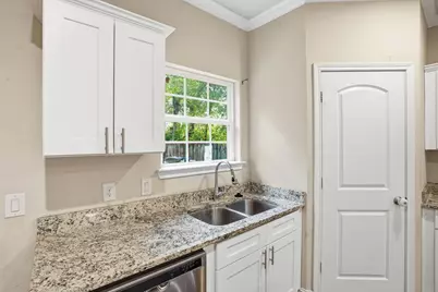 2611 Kilburn Avenue, Dallas, TX 75216 - Photo 10