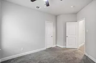 2611 Kilburn Ave, Dallas, TX 75216 - Photo 16