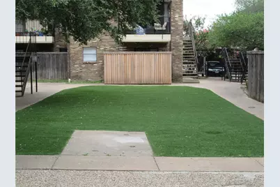 1810 N Garrett Avenue #106, Dallas, TX 75206 - Photo 2