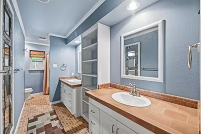 2105 Rockmoor Drive, Edgecliff Village, TX 76134 - Photo 28