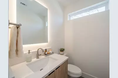 2523 Hondo Avenue #102, Dallas, TX 75219 - Photo 10