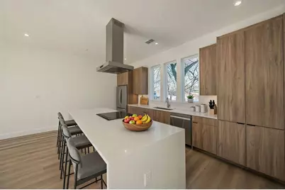 2523 Hondo Avenue #102, Dallas, TX 75219 - Photo 8