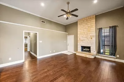 602 Aviary Drive, DeSoto, TX 75115 - Photo 4