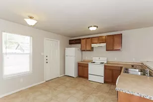 706 Lloyd St, Wilmer, TX 75172 - Photo 6