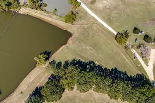 5547 Woodland Hills Dr, Denton, TX 76208 - Photo 30