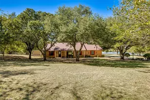 5547 Woodland Hills Dr, Denton, TX 76208 - Photo 4