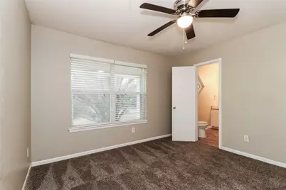 3812 Glenmont Drive, Fort Worth, TX 76133 - Photo 4