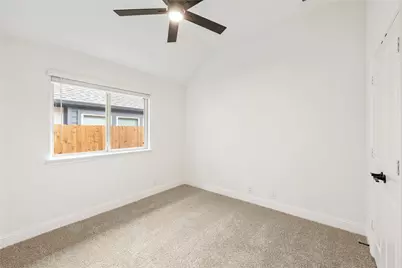 304 Keystone Drive, Commerce, TX 75428 - Photo 10