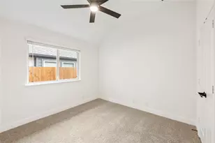 304 Keystone Dr, Commerce, TX 75428 - Photo 10