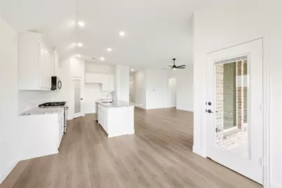 304 Keystone Drive, Commerce, TX 75428 - Photo 22