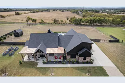 6810 Hunnington Drive, Sanger, TX 76266 - Photo 2