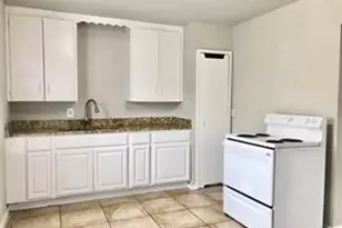 5010 Sunshine Dr, Fort Worth, TX 76105 - Photo 6