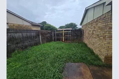7533 Parkwood Lane, Fort Worth, TX 76133 - Photo 14
