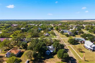 409 China, Calvert, TX 77837 - Photo 16