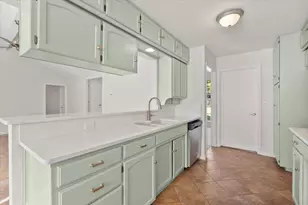 1106 Almond Dr, Mansfield, TX 76063 - Photo 2