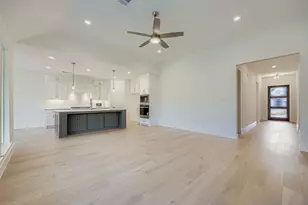 1817 Flowerfield Ln, Mansfield, TX 76063 - Photo 4