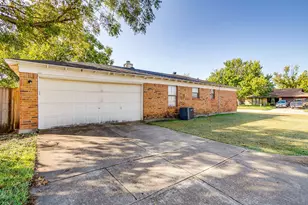 501 Allencrest Dr, Fort Worth, TX 76108 - Photo 4