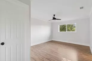 4237 Hartford Dr, Garland, TX 75043 - Photo 10