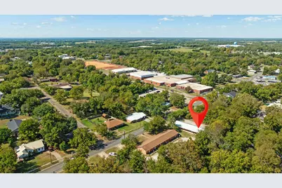401 S Donoho Street, Clarksville, TX 75426 - Photo 1