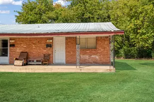 401 S Donoho St, Clarksville, TX 75426 - Photo 4