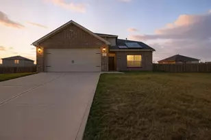 313 Drew Ct, Ferris, TX 75125 - Photo 1