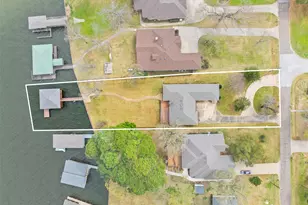 22766 Diamond Bay Dr, Frankston, TX 75763 - Photo 1