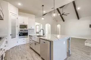 9025 Vly Oak Ct, Springtown, TX 76082 - Photo 18