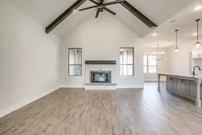 9025 Valley Oak Court, Springtown, TX 76082 - Photo 12