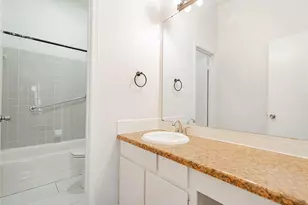 10438 High Hollows Dr, Dallas, TX 75230 - Photo 4