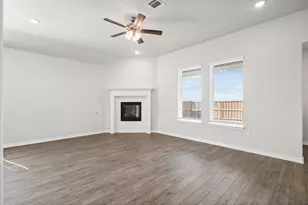 9252 Kansas Pacific Dr, Fort Worth, TX 76036 - Photo 8