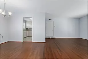 6556 St Moritz Ave, Dallas, TX 75214 - Photo 10