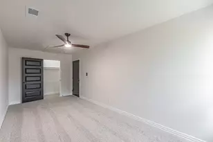 11300 Smallwood Dr, Burleson, TX 76028 - Photo 16