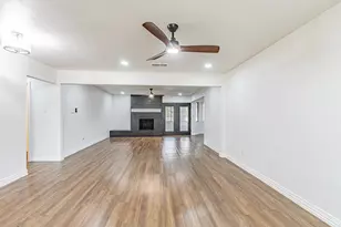 11300 Smallwood Dr, Burleson, TX 76028 - Photo 4