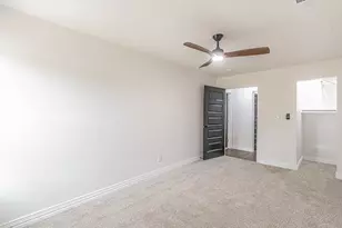 11300 Smallwood Dr, Burleson, TX 76028 - Photo 14