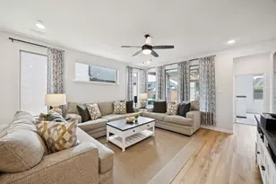 1877 Lakemont Dr, Van Alstyne, TX 75495 - Photo 6