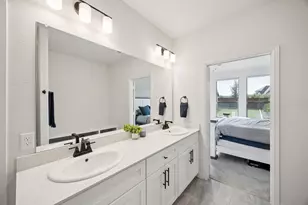 1877 Lakemont Dr, Van Alstyne, TX 75495 - Photo 12