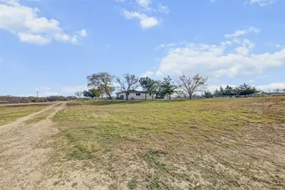 220 Coyote Trail, Rhome, TX 76078 - Photo 4