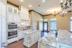 202 Periwinkle Trl, Abilene, TX 79602 - Photo 10