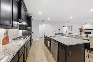 813 Comal Dr, Mansfield, TX 76063 - Photo 14