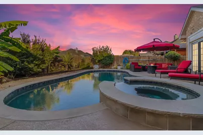 2228 Condor Street, Grand Prairie, TX 75052 - Photo 2