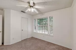 624 Babbling Brook Dr, Saginaw, TX 76179 - Photo 6