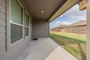 913 Stamford Way, Fort Worth, TX 76247 - Photo 28