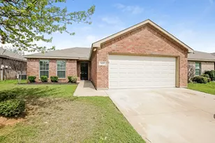3432 Michelle Ridge Dr, Fort Worth, TX 76123 - Photo 1