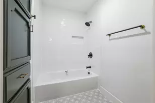 3909 Rustic Forest Trail, Arlington, TX 76016 - Photo 12