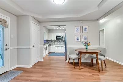 2828 Oak Forest Drive, Grapevine, TX 76051 - Photo 12