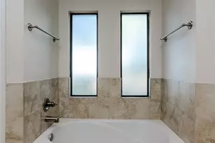 5602 Kingstree Ct, Arlington, TX 76017 - Photo 10