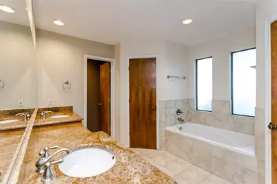 5602 Kingstree Court, Arlington, TX 76017 - Photo 6